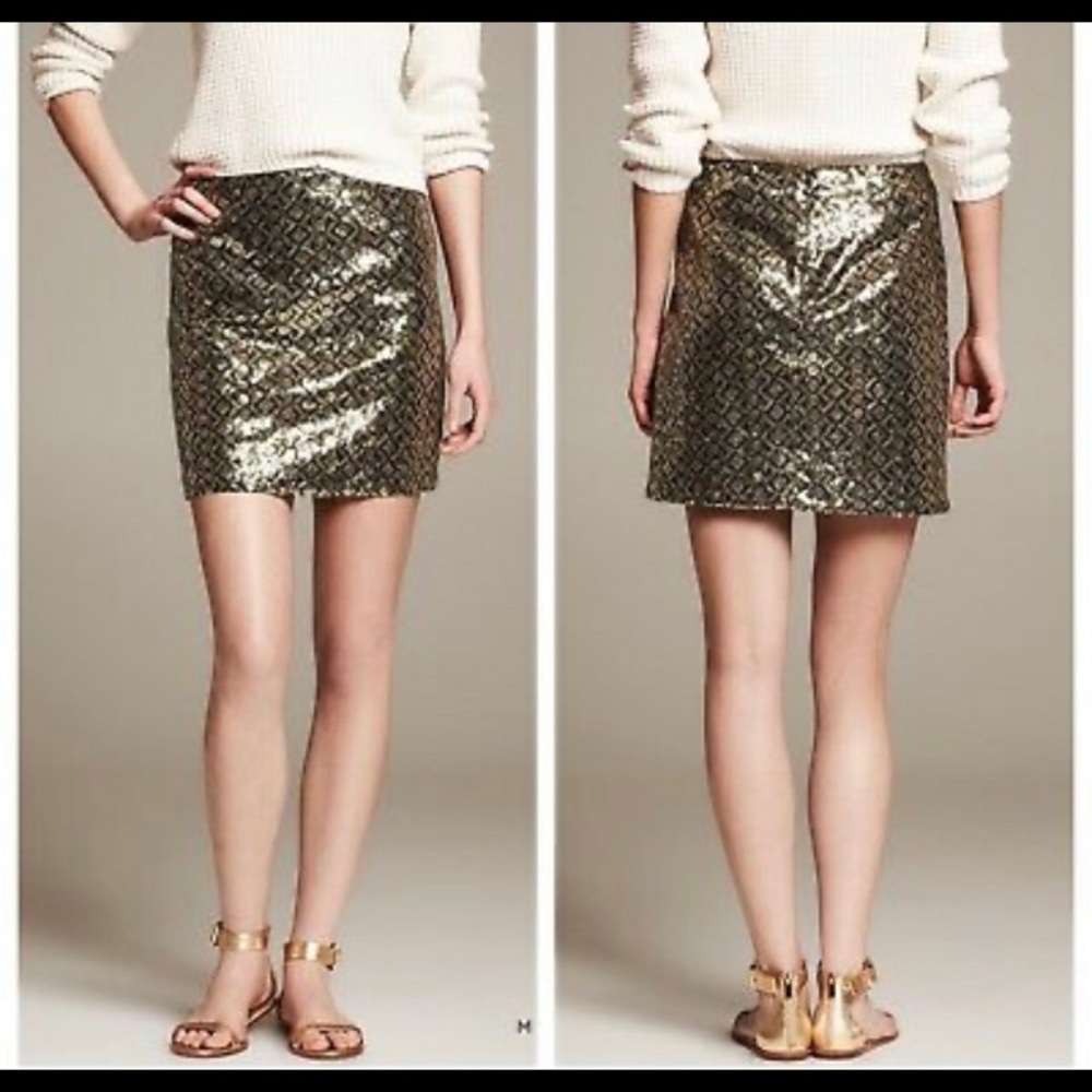 Banana Republic sequined skirt